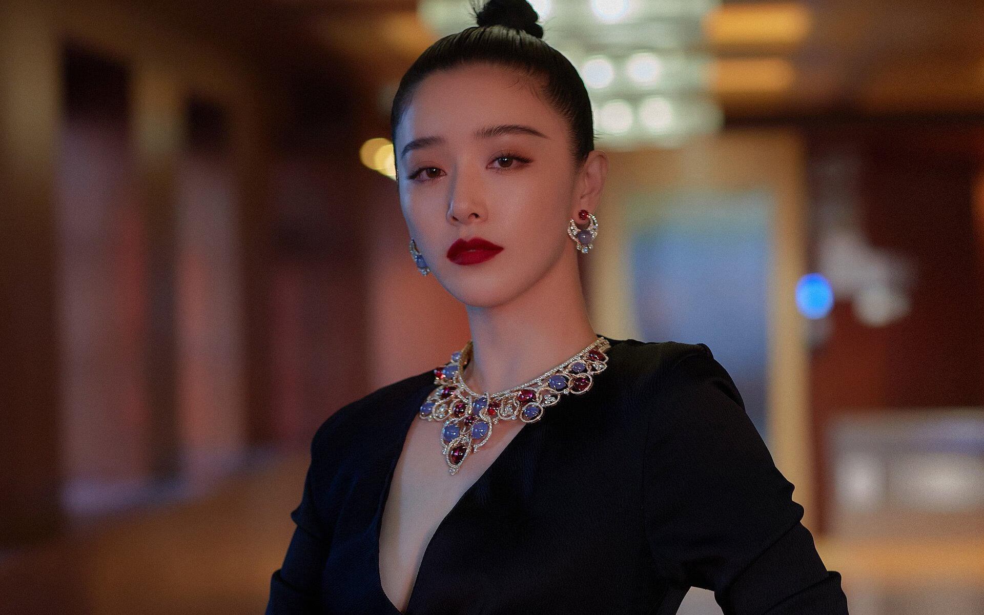 九游官网主页-魔术队后卫线表现日益突出，魔术后卫发型