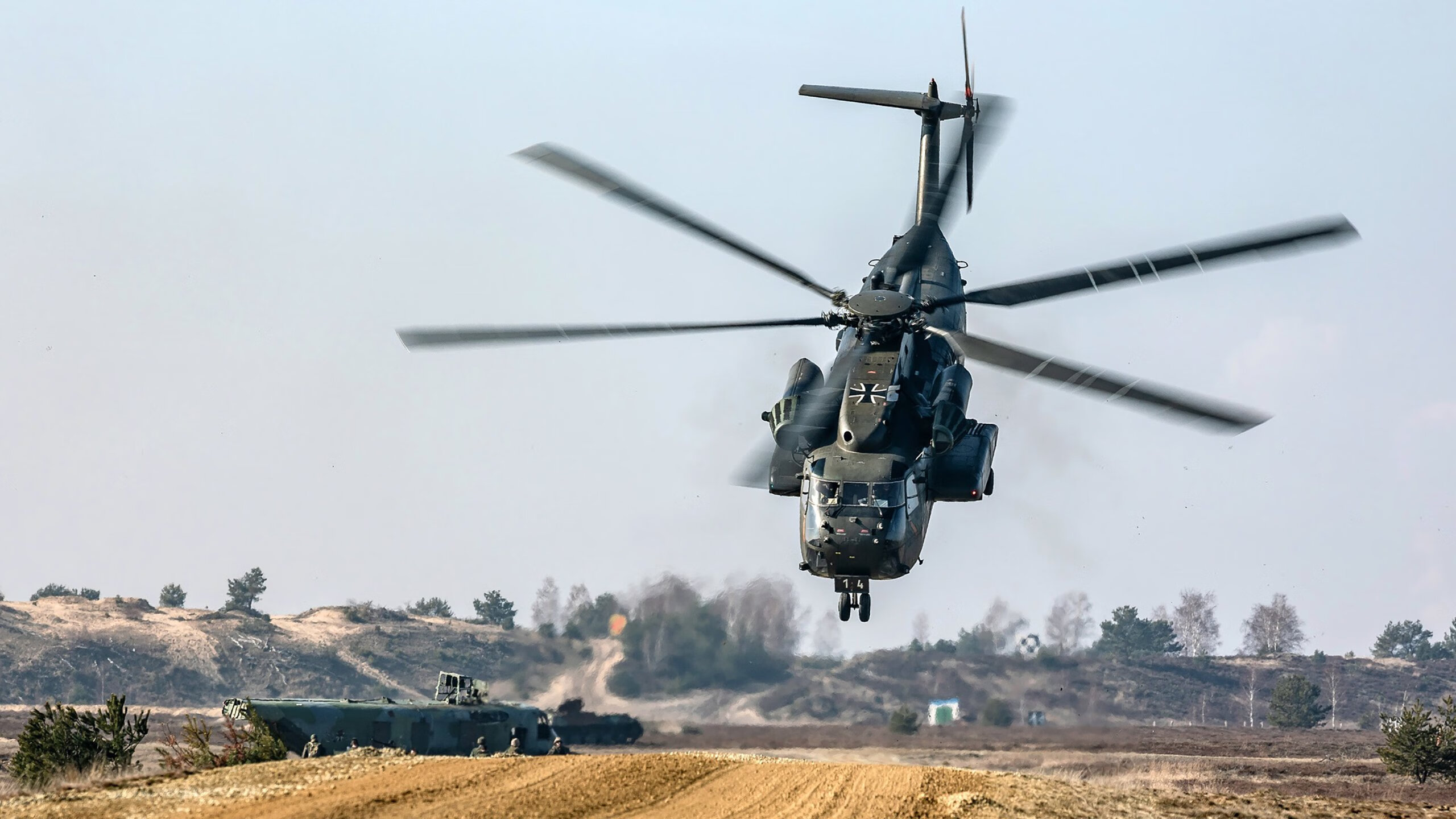 九游游戏中心官网-吉尔吉斯斯坦女篮在欧洲预赛中奋战，奋力追逐