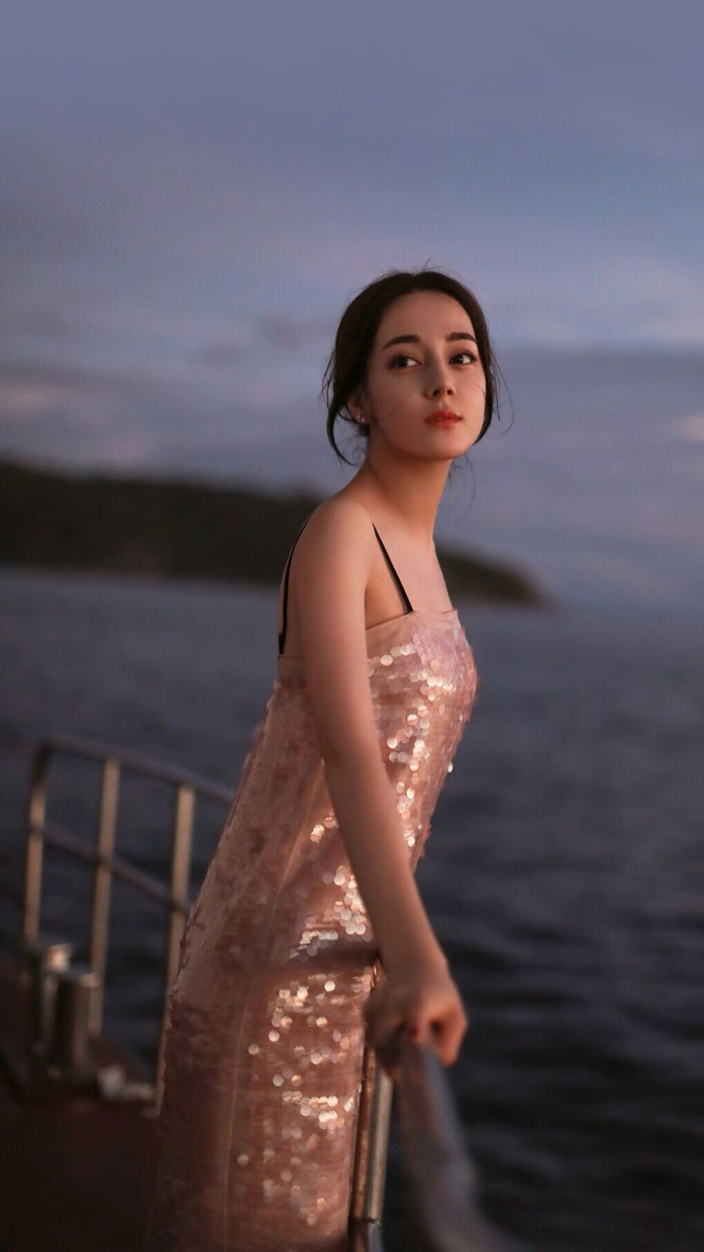 九游娱乐(jiuyou)官方网站-道格拉斯冲线瞬间点燃全场气氛，道格拉斯o2mc